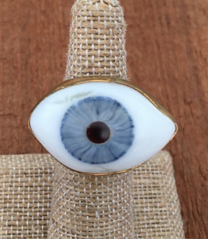 Blue eye ring 5.5