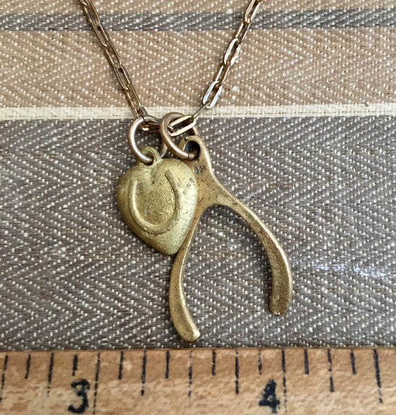 Lucky wishbone horseshoe necklace