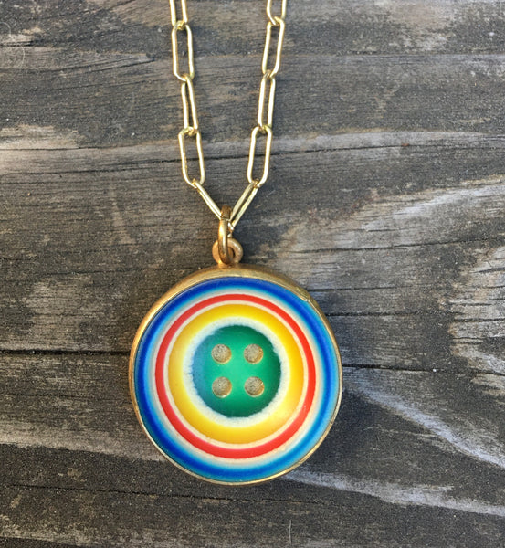 Vintage rainbow button necklace